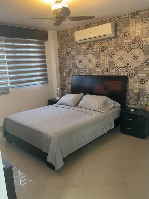 Villa-Portal al Sol, vía a la Costa, Guayaquil-EC