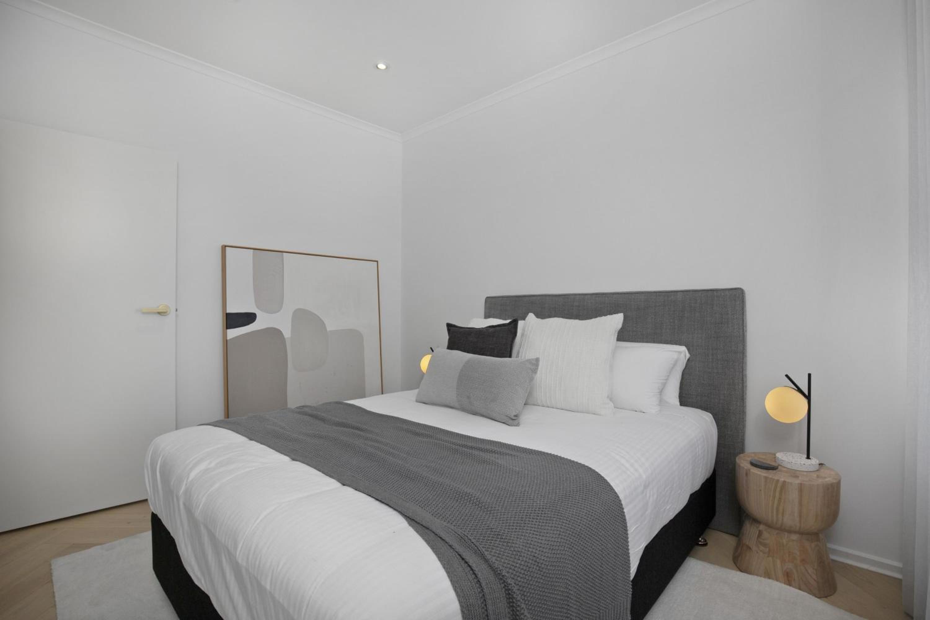 Luna's Lookout: Esplanade Henley Beach - Property Image 4