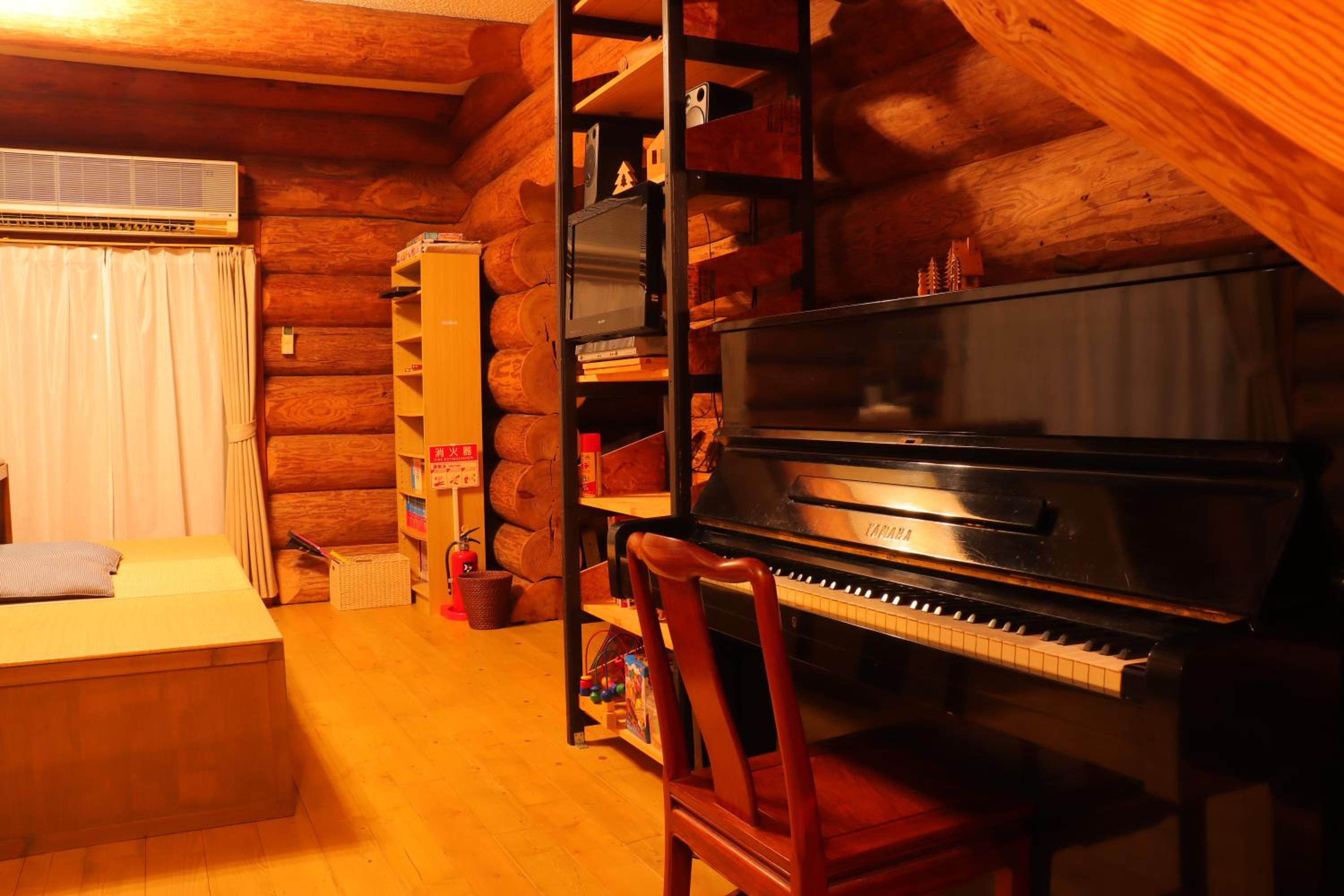 Yufuin Log House no Yado Tom Sawyer view 3