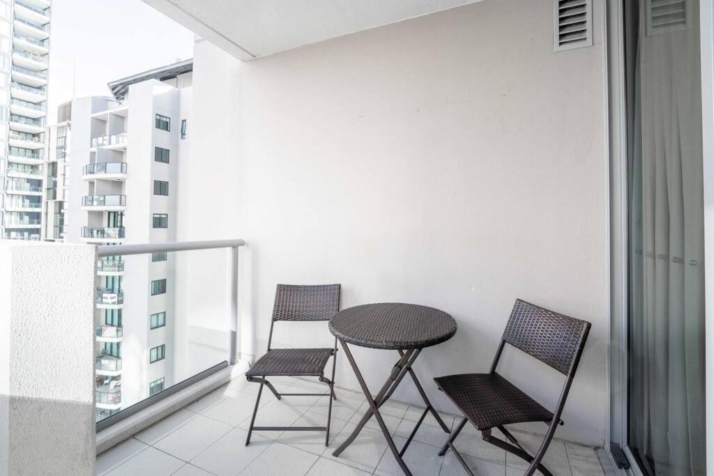 City Chic Living 1B1B Apt w/Shared Pool+BBQ+GYM