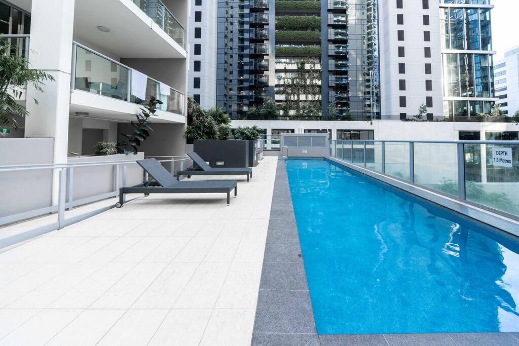City Chic Living 1B1B Apt w/Shared Pool+BBQ+GYM