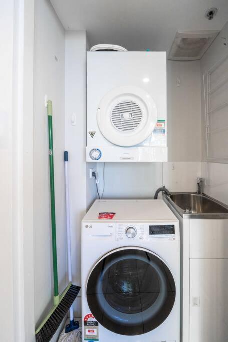 City Chic Living 1B1B Apt w/Shared Pool+BBQ+GYM