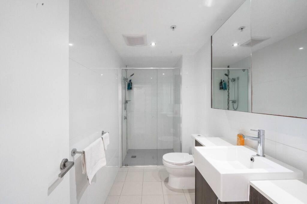 City Chic Living 1B1B Apt w/Shared Pool+BBQ+GYM