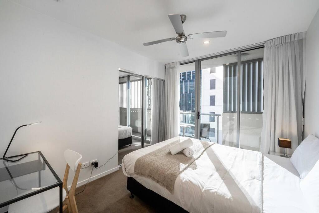 City Chic Living 1B1B Apt w/Shared Pool+BBQ+GYM