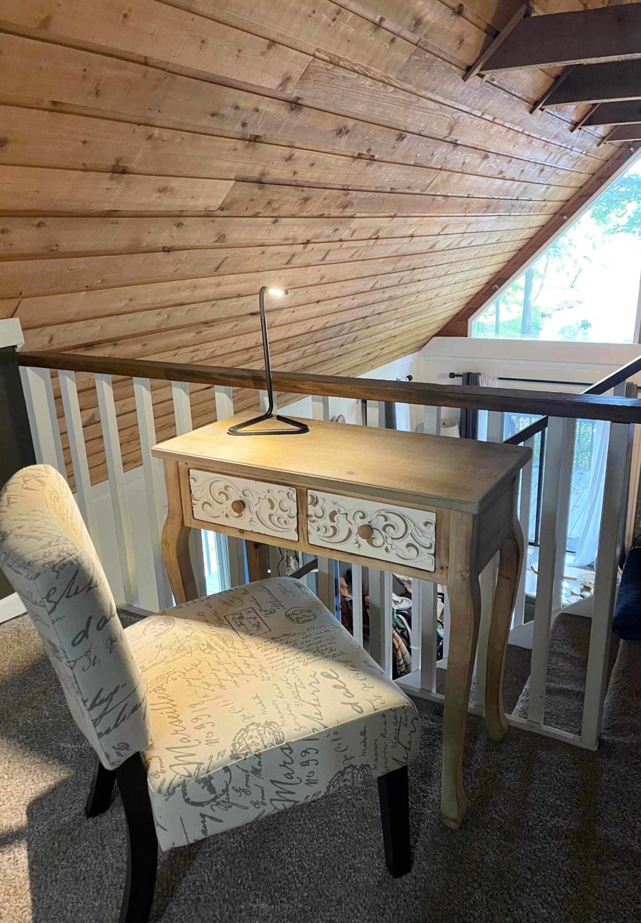 Waterfront Luxury on Lake Sinclair with Wraparound Deck,and Fireplace view 5