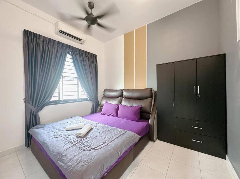 A13 Family Stay in Nasa City Dato Onn