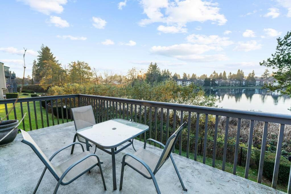 Casa Bella Homes - Top floor 2-BR 1 Bath Condo, Centrally located view 5