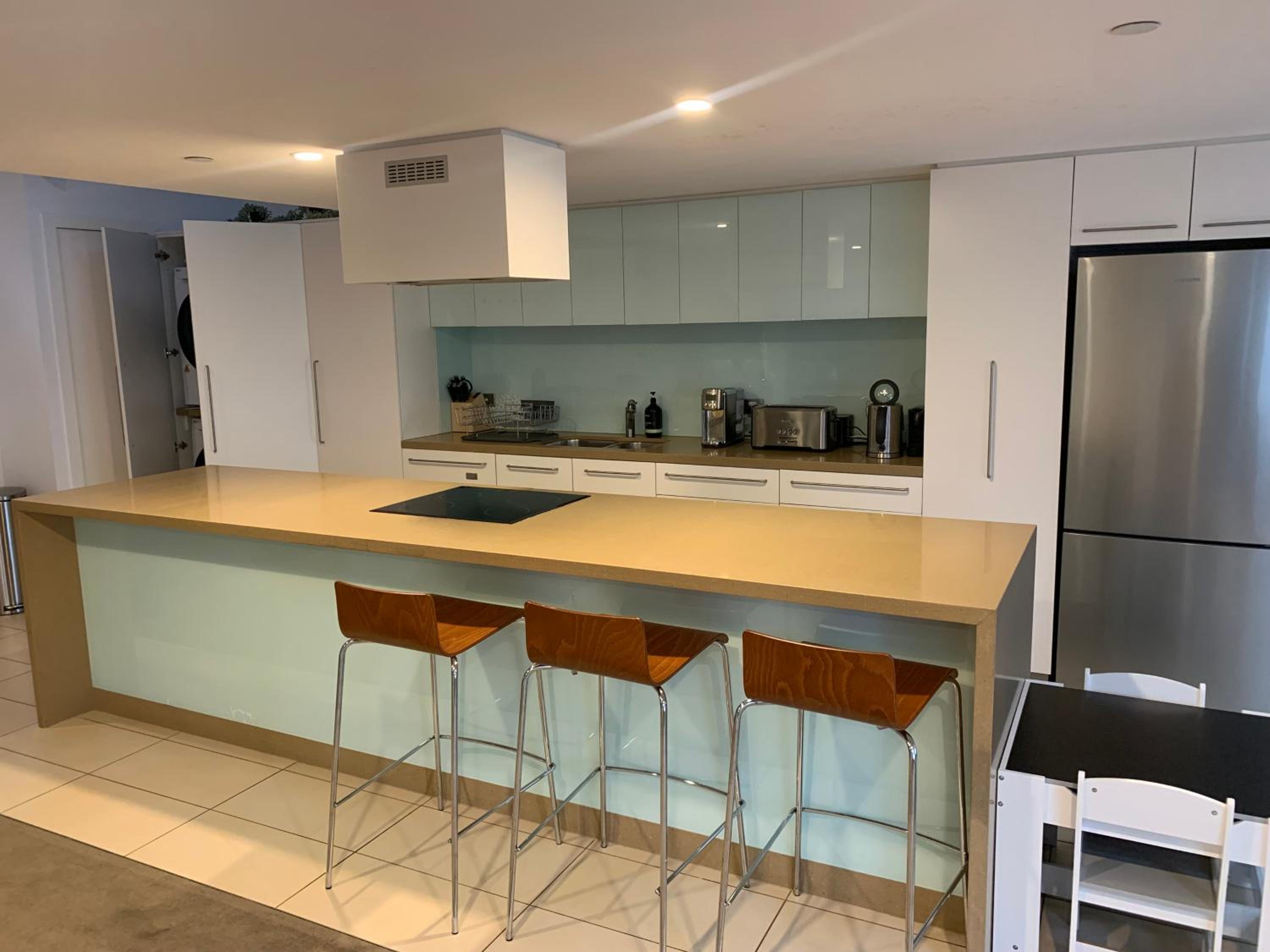 Boxwood IXL Luxe Hobart Waterfront Apartment