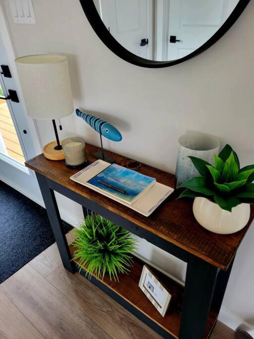 2 Bedroom 2 Bathroom Oceanfront Oasis
