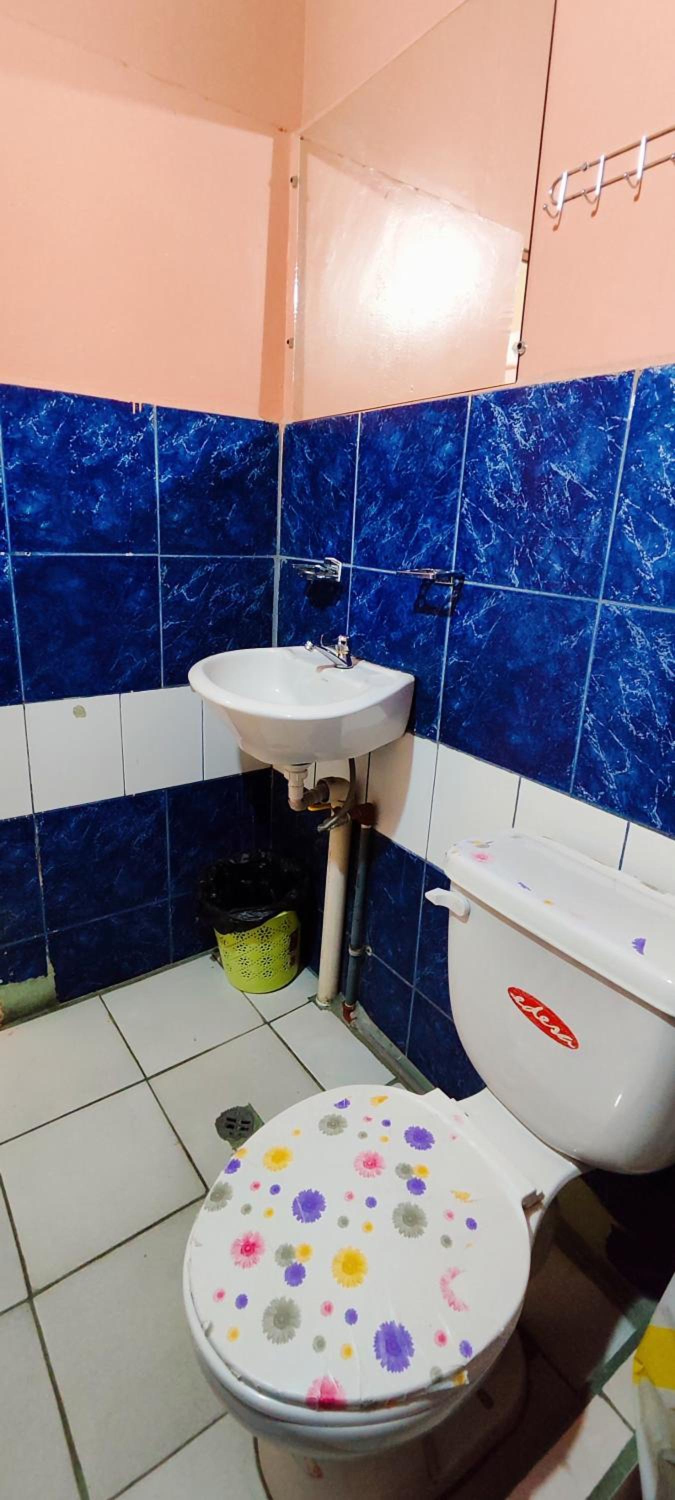 Hostal Latitud Ecuem