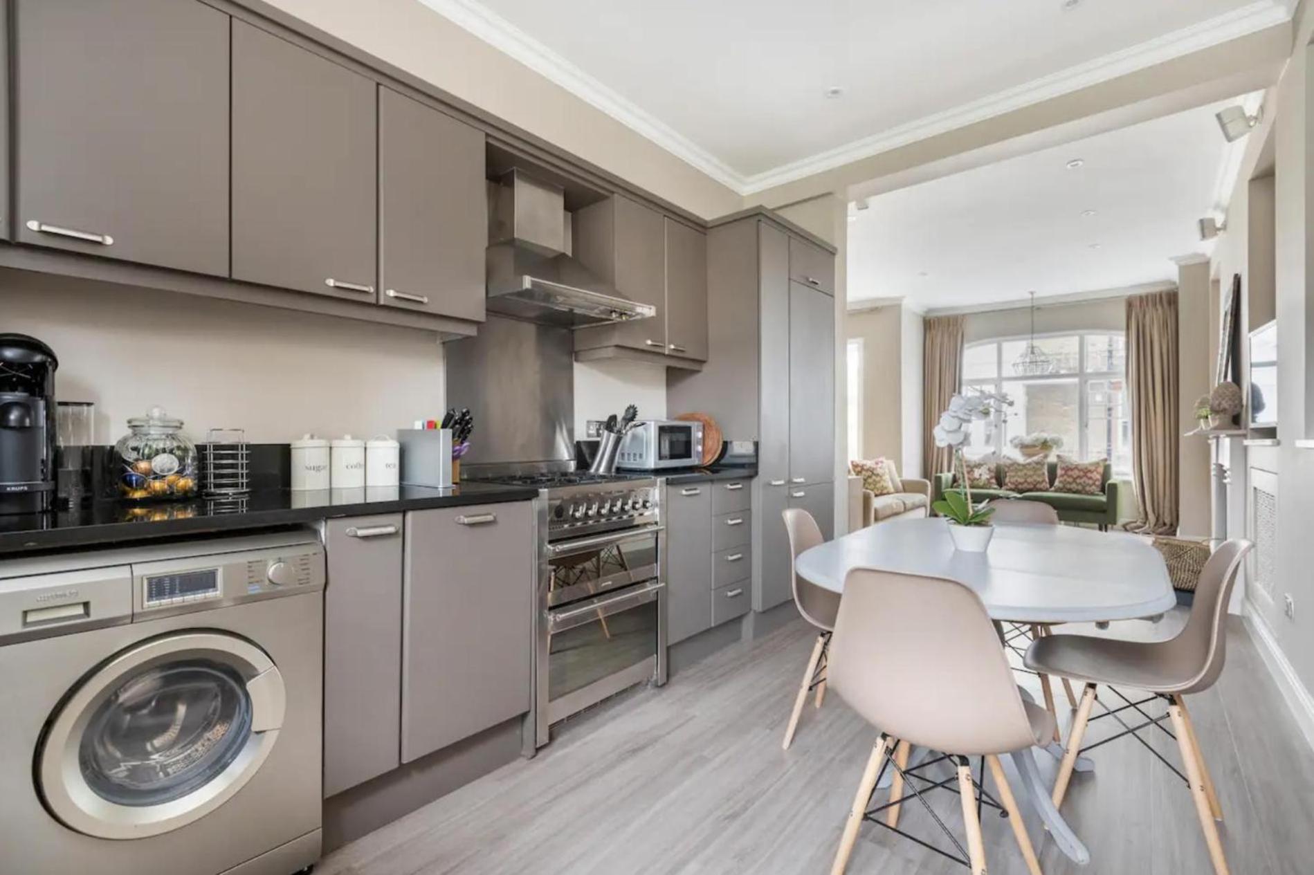 Green & Leafy - 2 Bedroom in Clapham