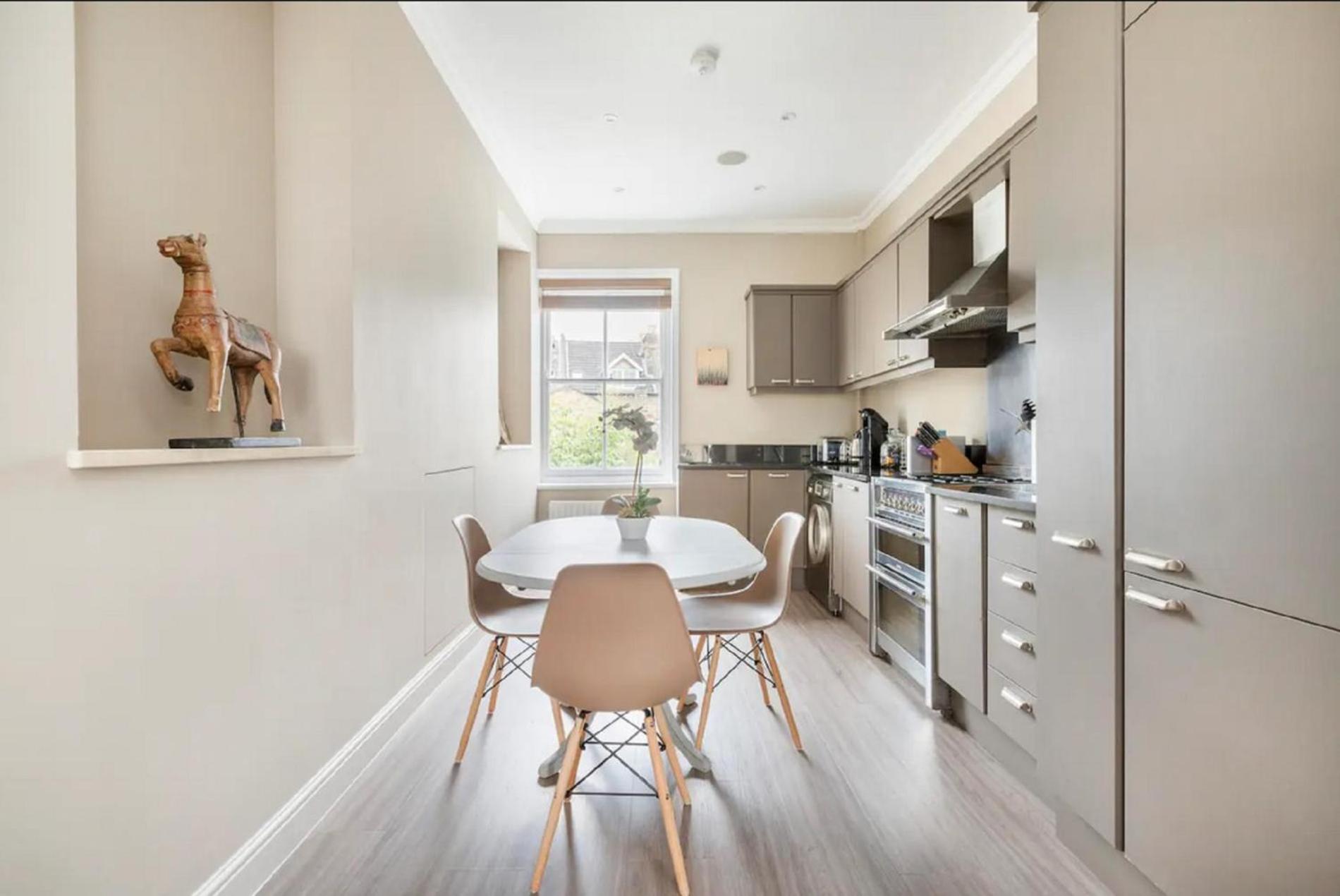 Green & Leafy - 2 Bedroom in Clapham