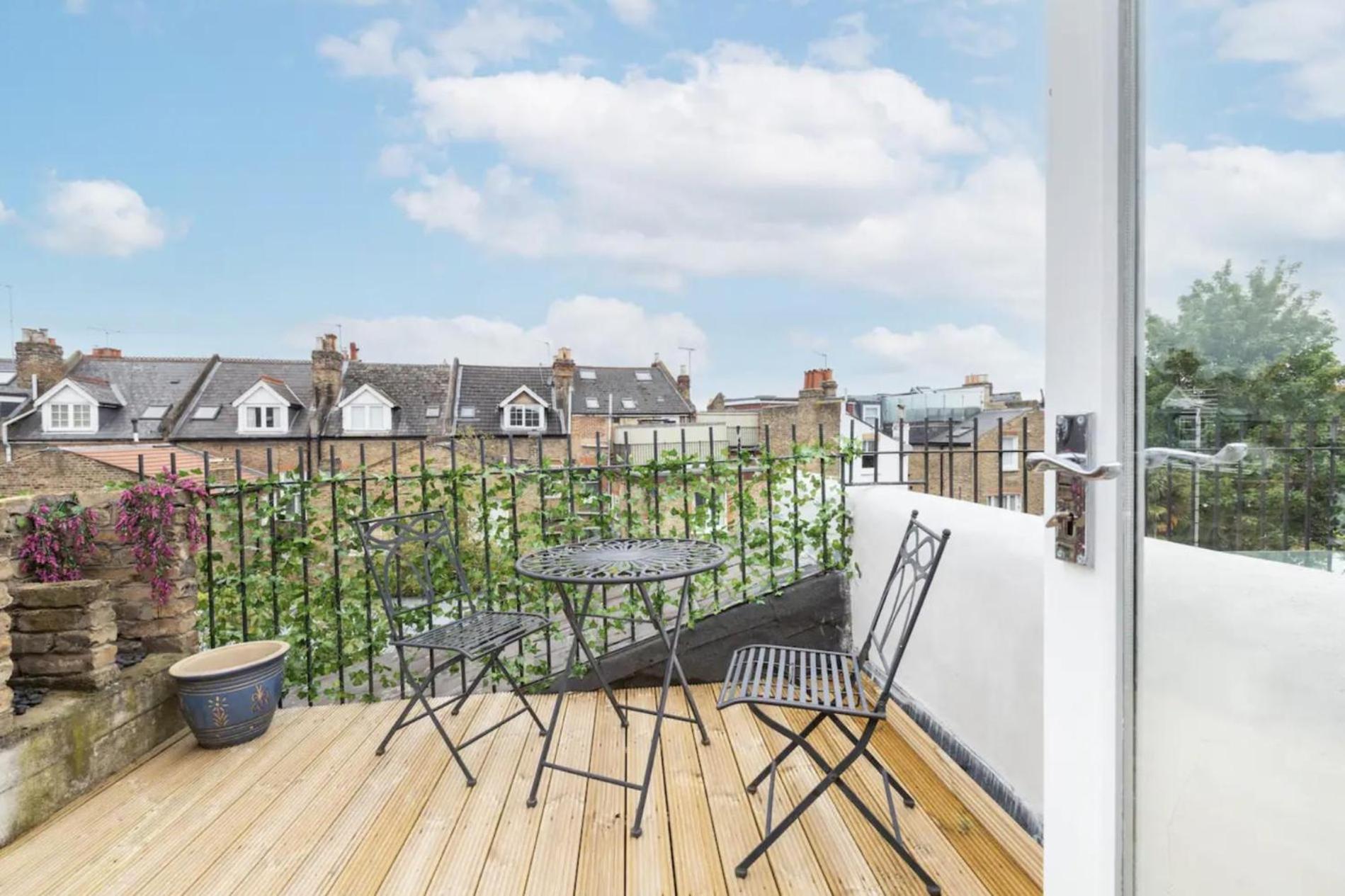 Green & Leafy - 2 Bedroom in Clapham