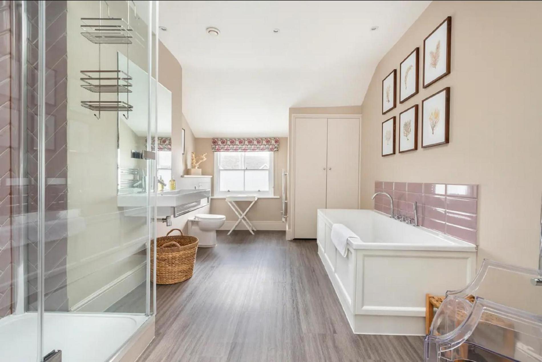 Green & Leafy - 2 Bedroom in Clapham