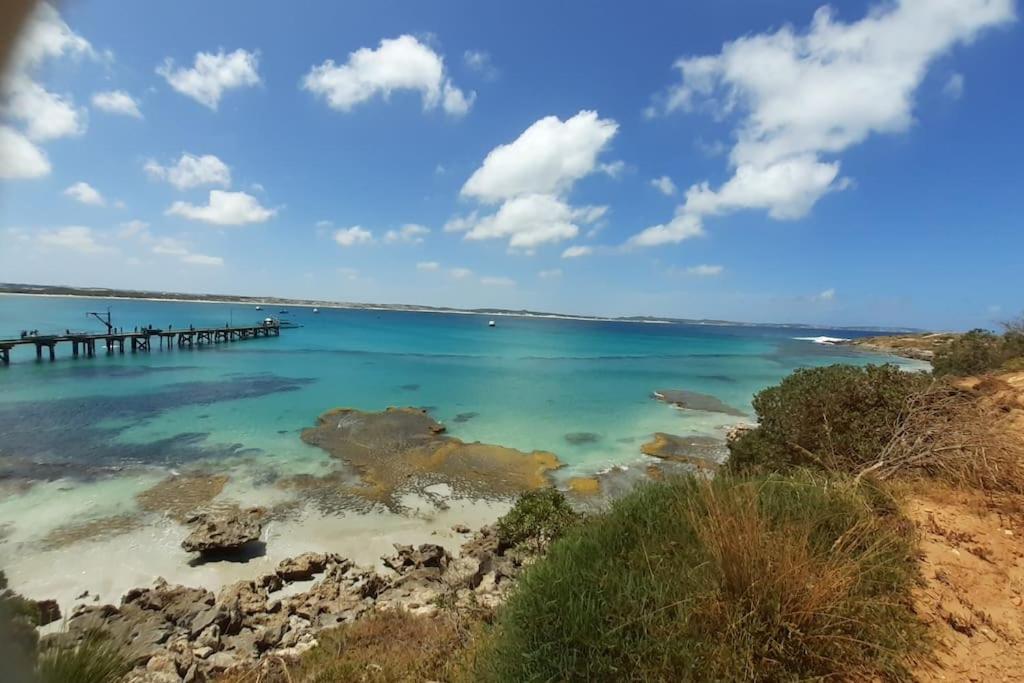 Sea Breeze at Vivonne