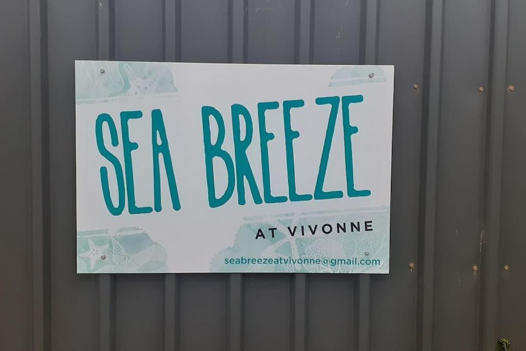 Sea Breeze at Vivonne