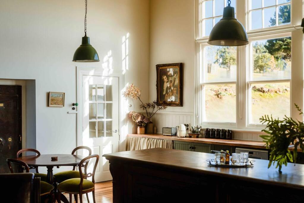 The Post Office Waratah - Luxury Wilderness Escape