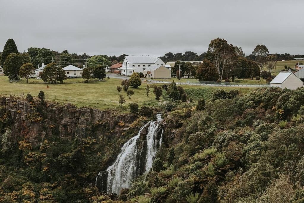 The Post Office Waratah - Luxury Wilderness Escape