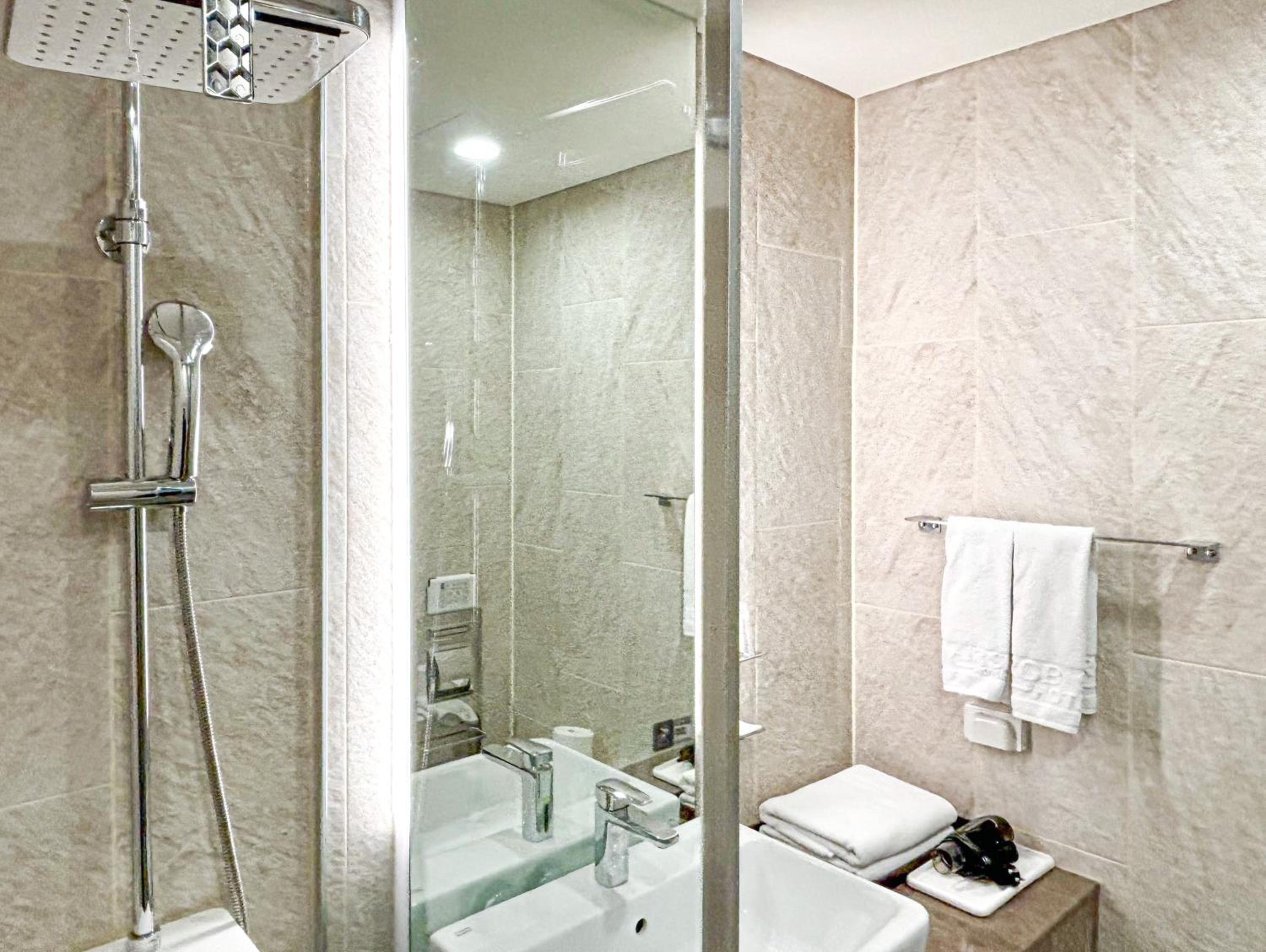 Airsky Hotel Incheon - Image 3