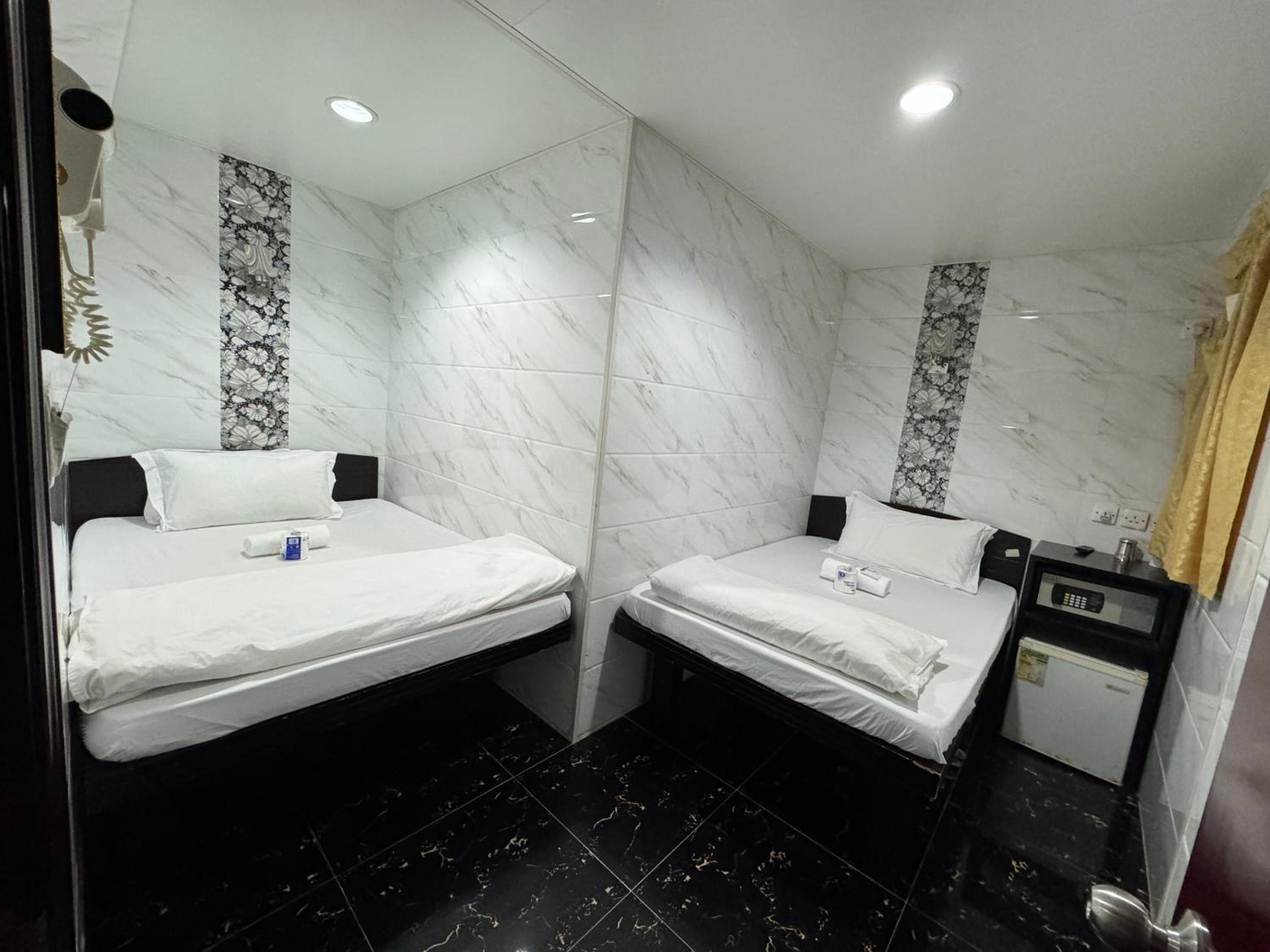 SHANGRI-LA GUEST HOUSE