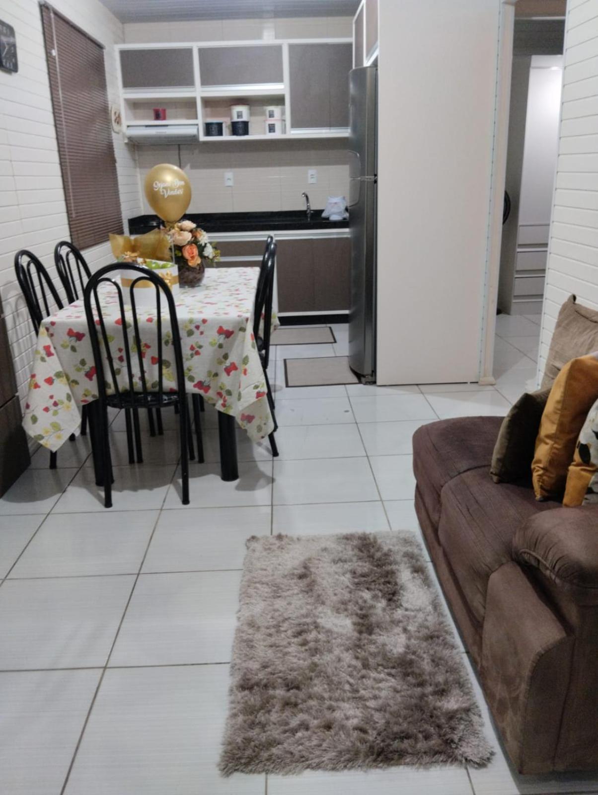 Casa aconchegante em Governador Celso Ramos - Nazário