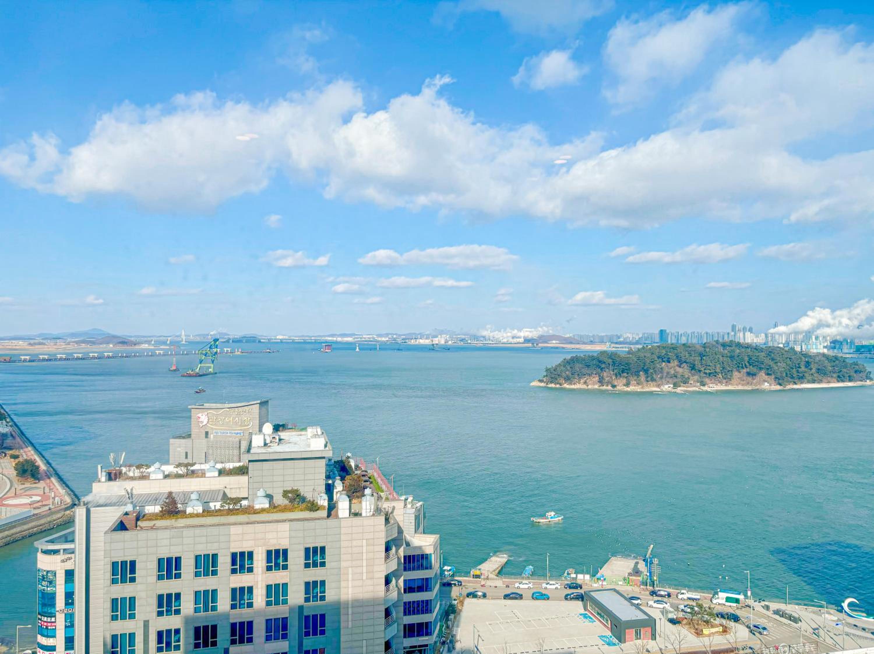 Airsky Hotel Incheon - Image 4