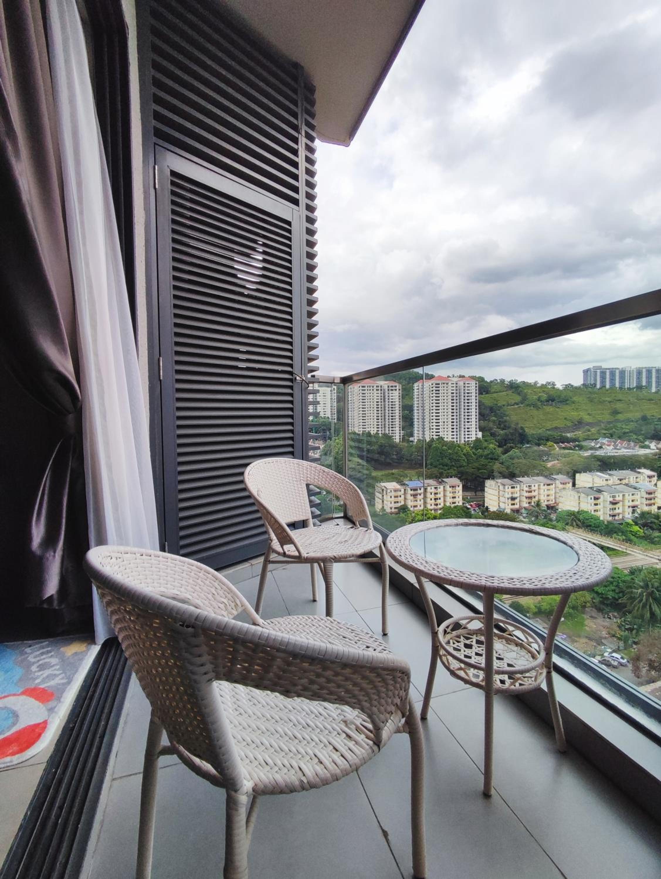 Petalz Residence Family Suite near Mid Valley, Bukit Jalil, Sunway