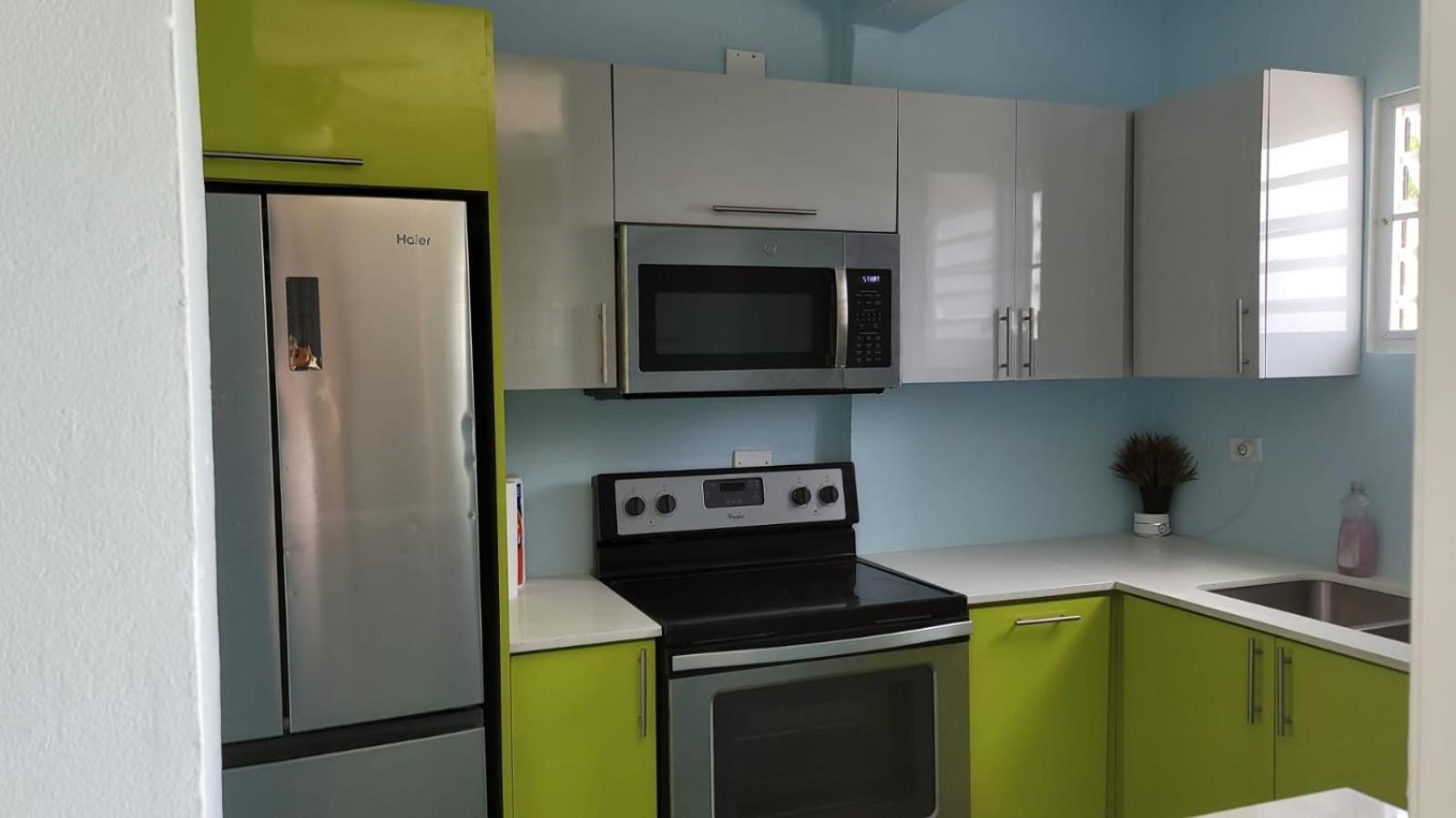 Traditional Caribbean Abode near Beach and easy access to Freeway, Unit 6 view 2