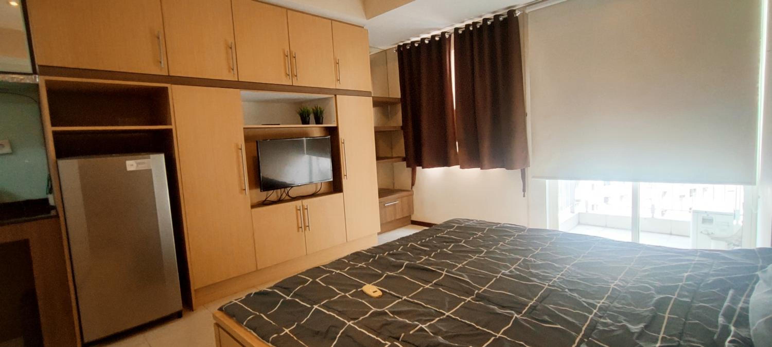 Royal Deluxe & Private Apartments - West Jakarta