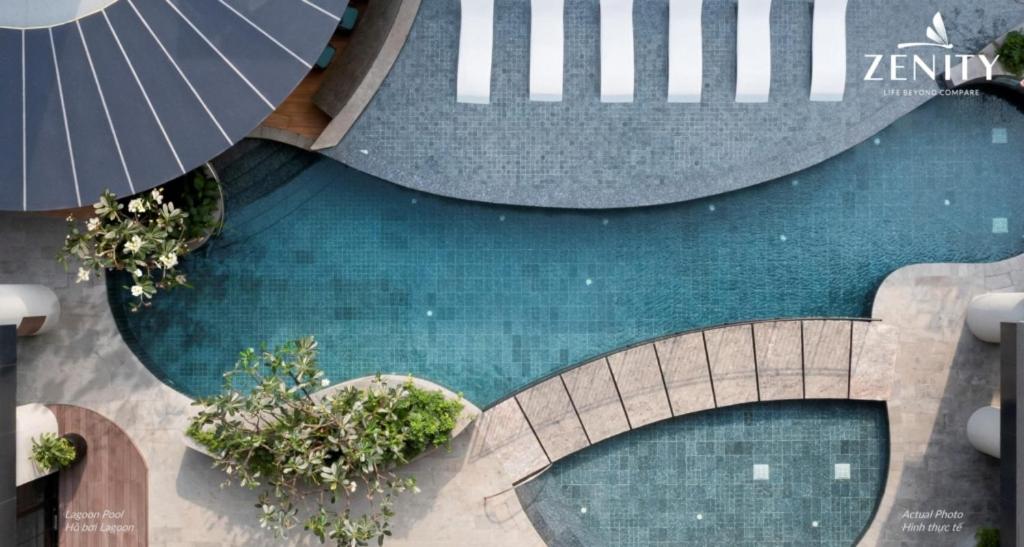 Luxury 2 or 3BR Apartment in Dist 1, Pool and airport pickup