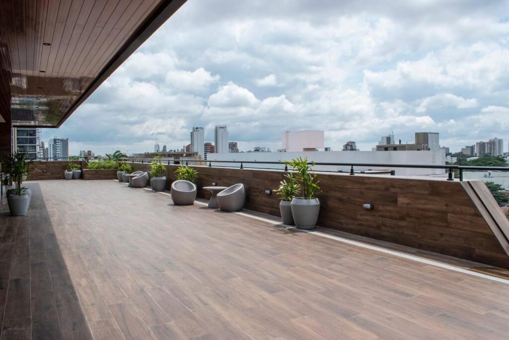 ¡Nuevo y elegante apartamento!