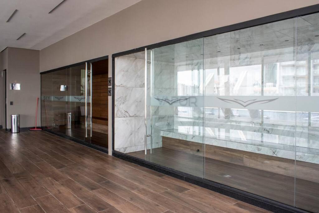 ¡Nuevo y elegante apartamento!