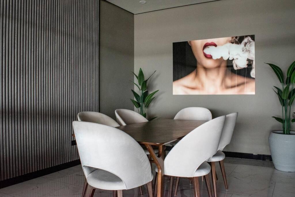 ¡Nuevo y elegante apartamento!