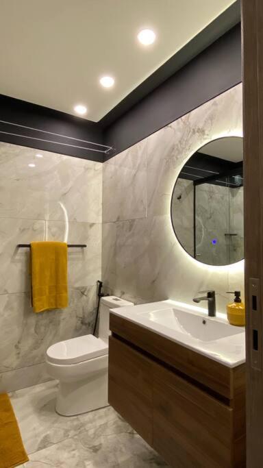 ¡Nuevo y elegante apartamento!