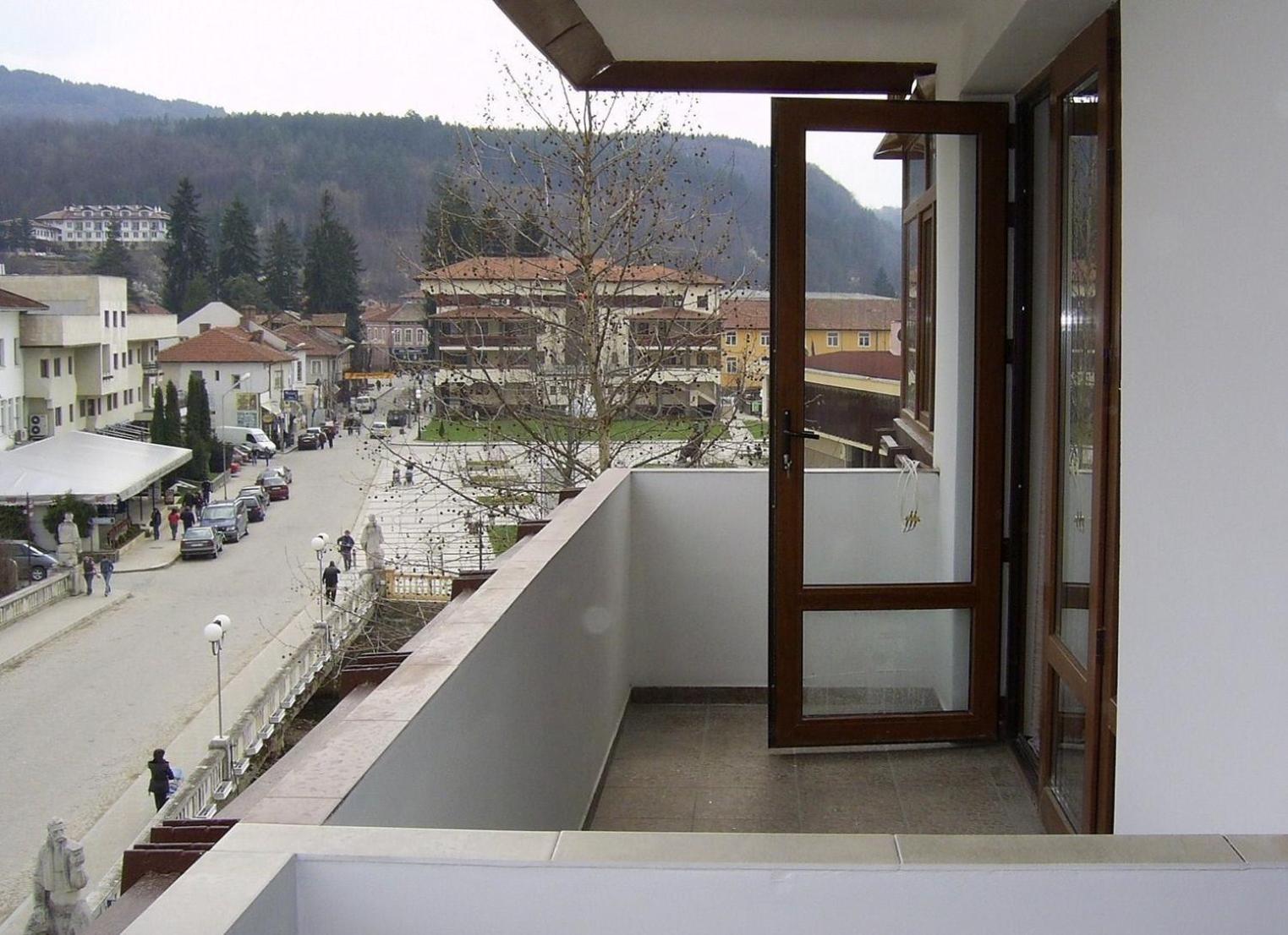 Apartment Planinski Rai view 5