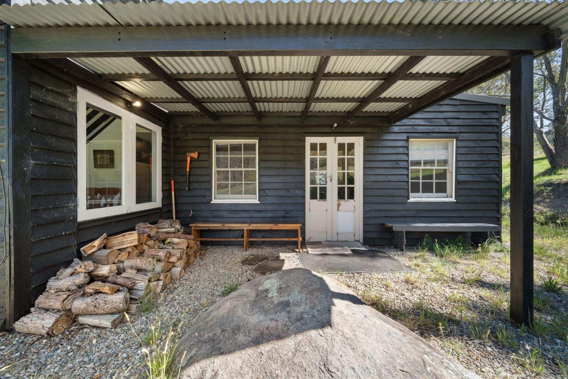 Tukidale Cottage - 3BR Cottage l WiFi l Air-Con l Relaxing Location