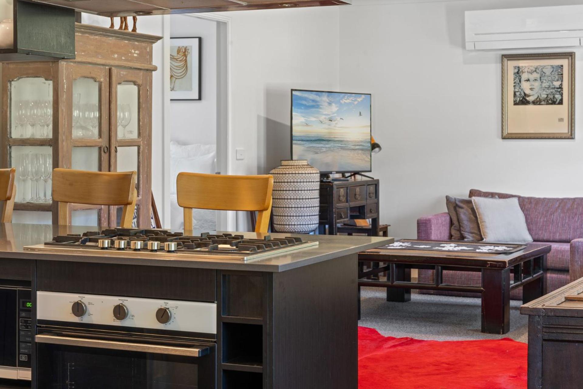 Tukidale Cottage - 3BR Cottage l WiFi l Air-Con l Relaxing Location