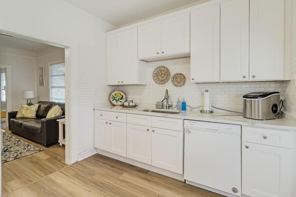 Pennsylvania Bungalow - Historic Home in Downtown Lakeland view 5