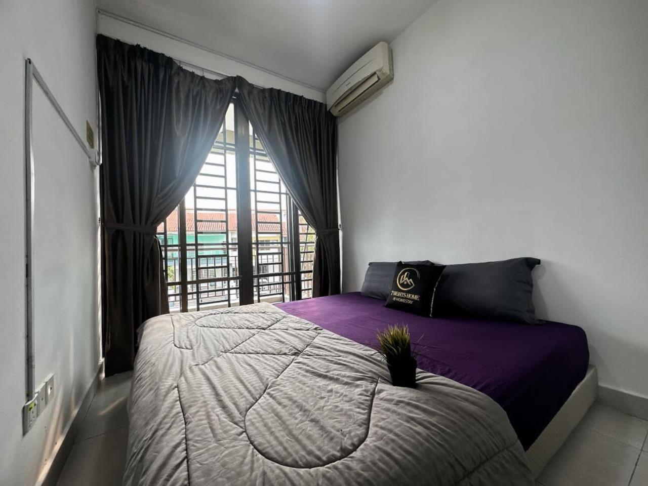 A03 Spacious Homestay In Dato Onn