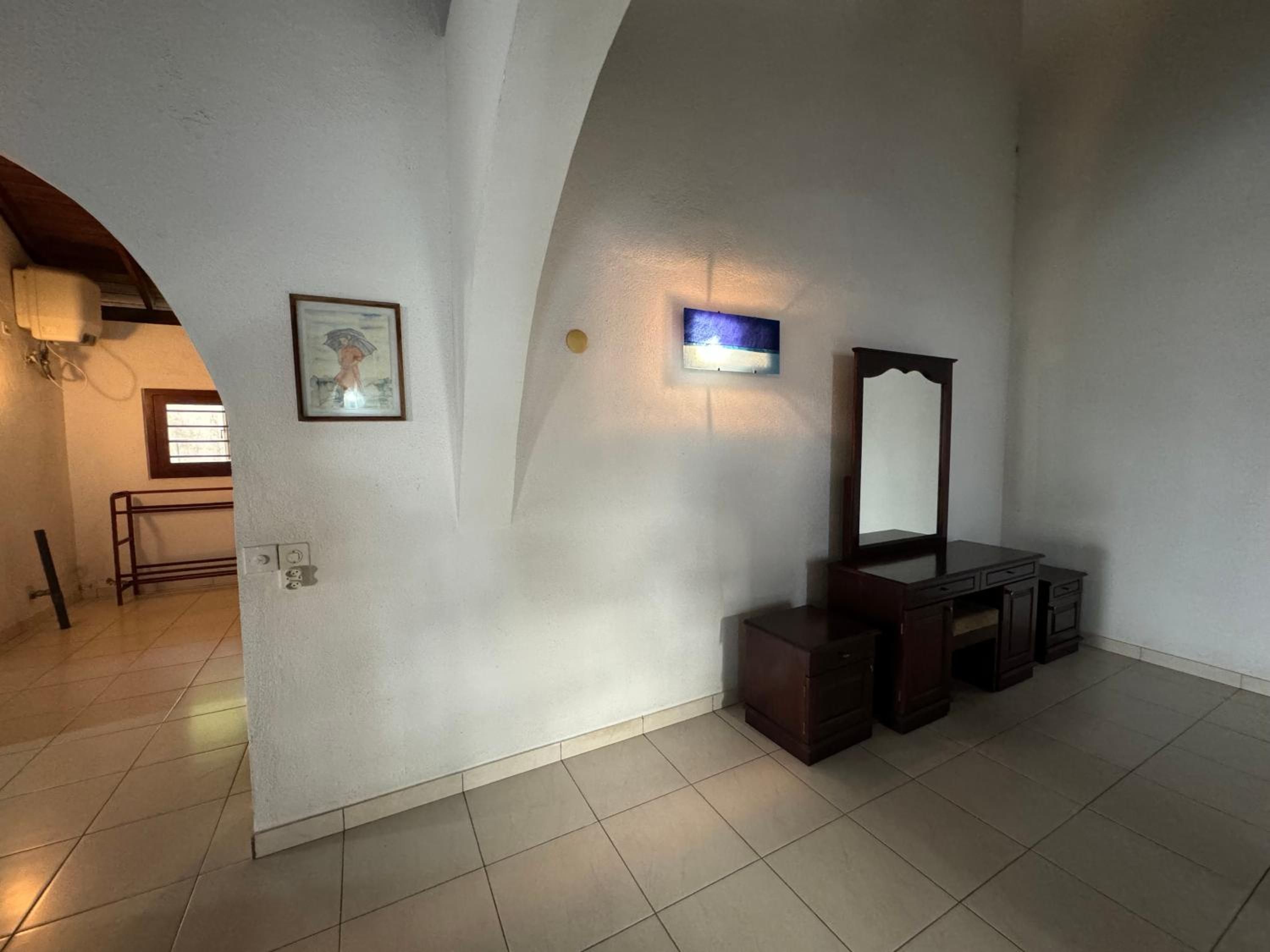 Manjus Holiday Home