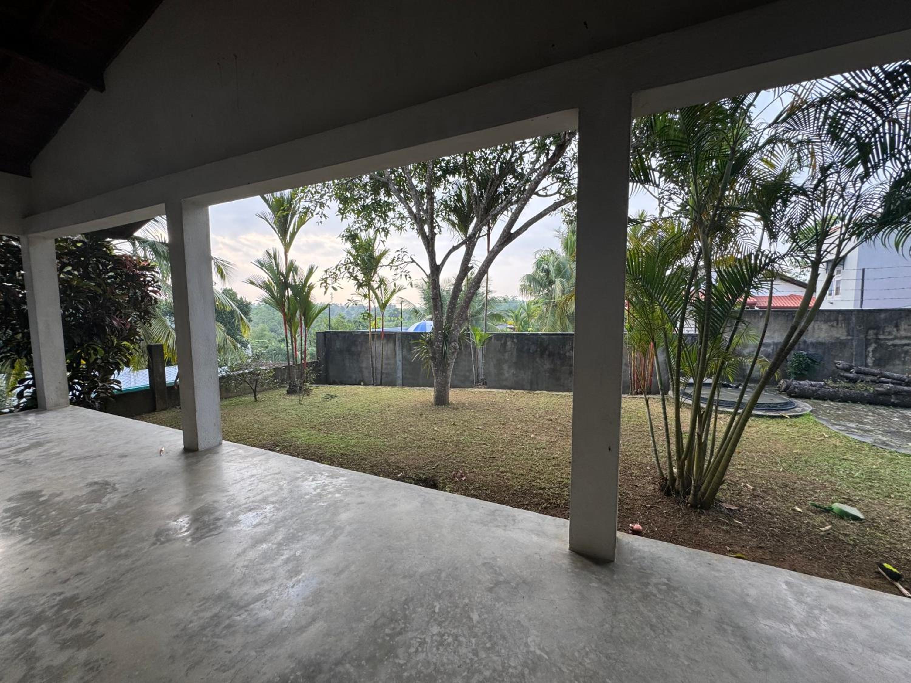 Manjus Holiday Home
