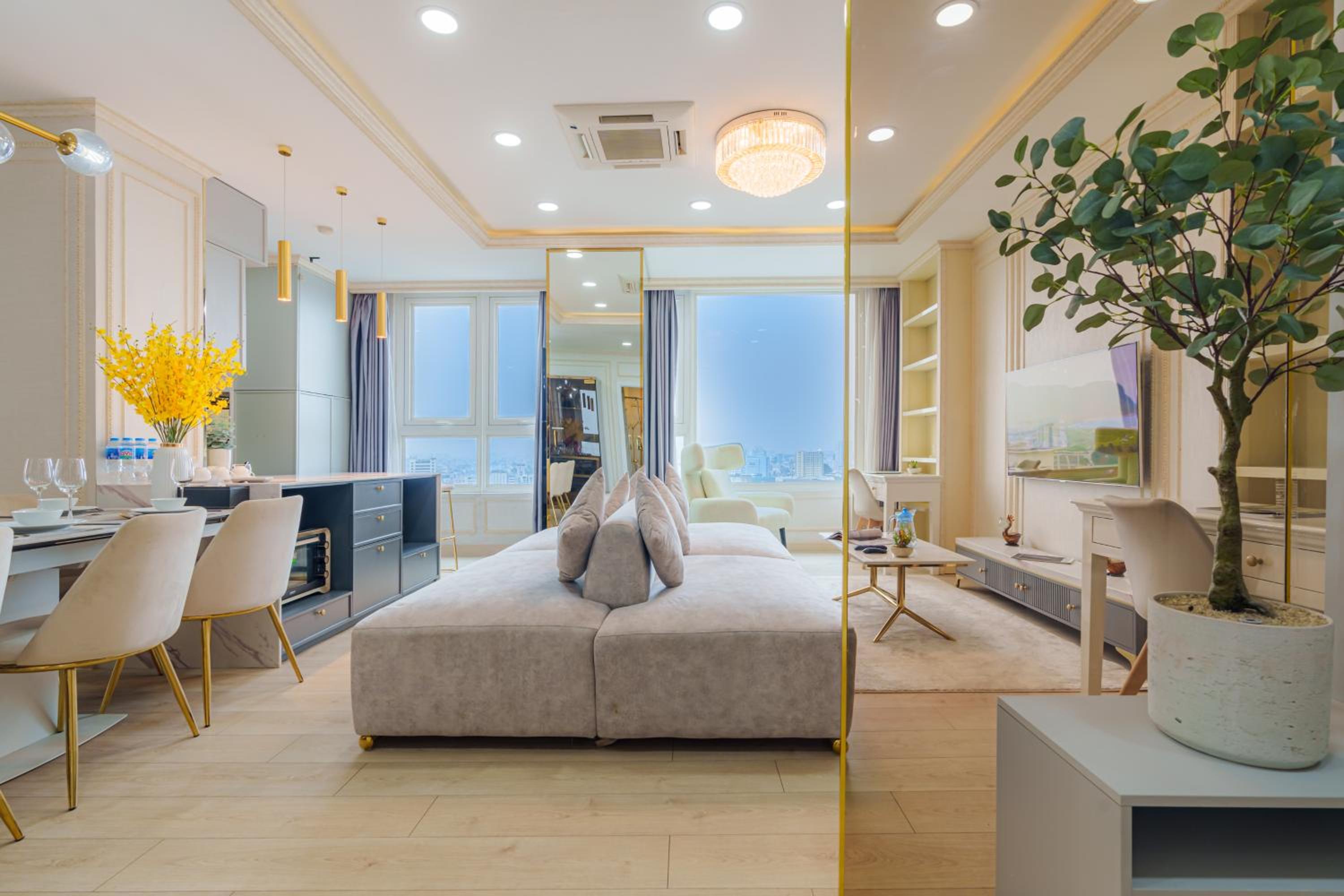 Léman Luxury Apartment District 3 HCMC