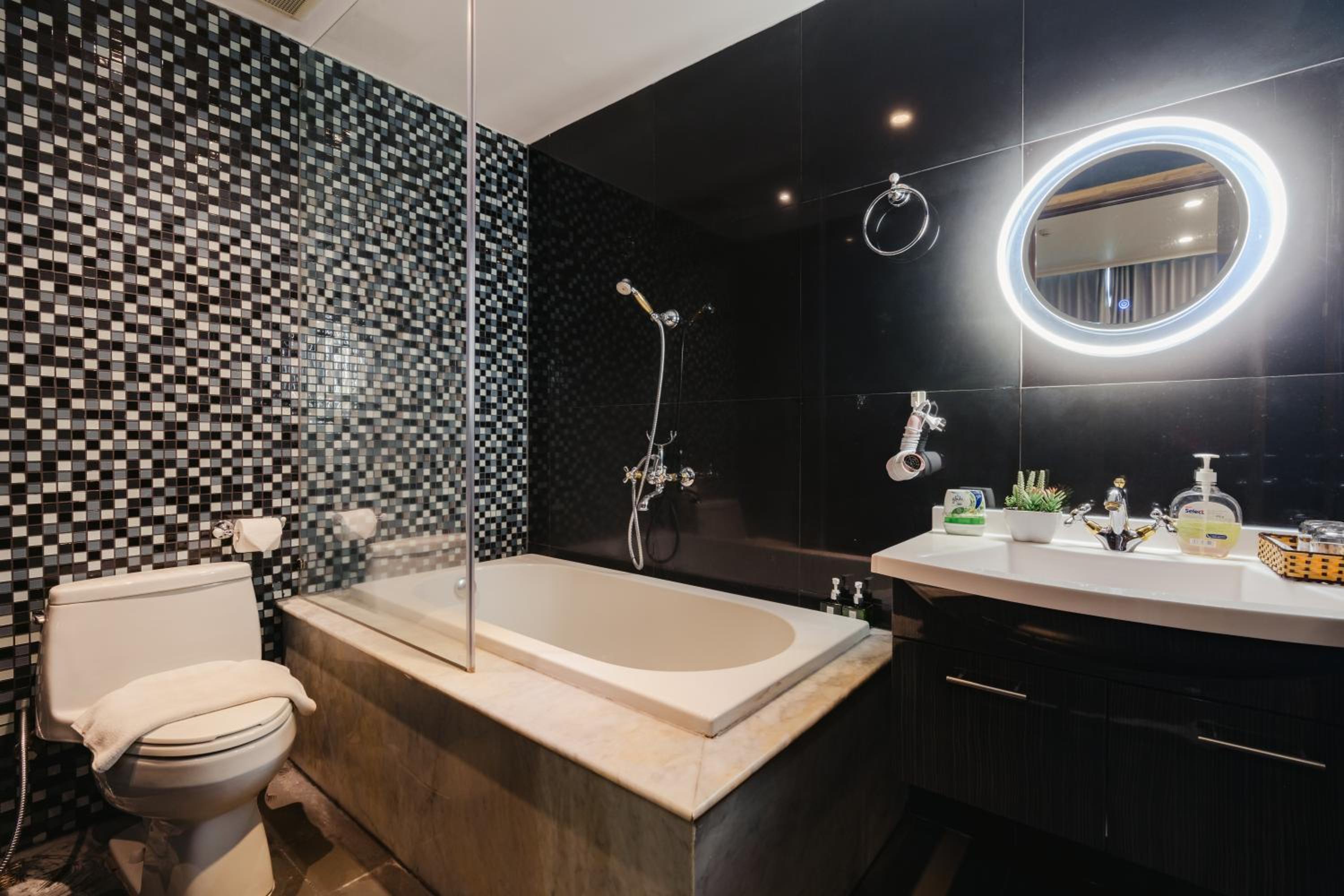 Léman Luxury Apartment District 3 HCMC