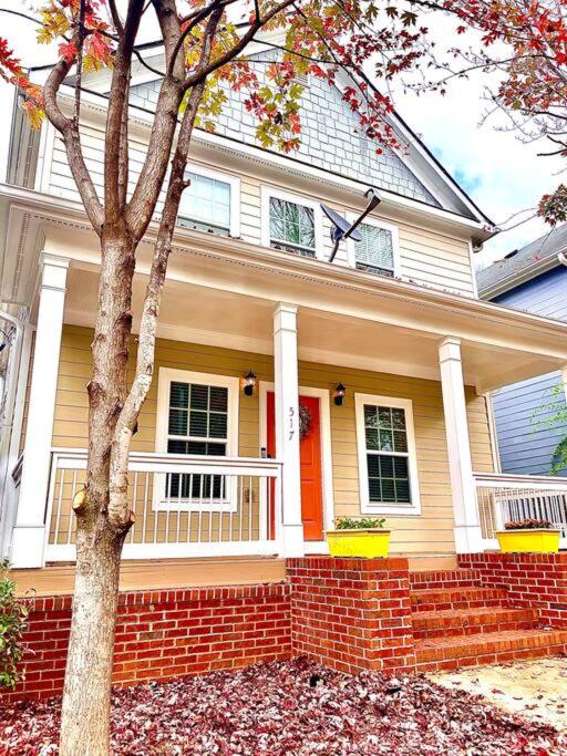 Entire Home Downtown ATL! Walk to GWCC and more! view 2