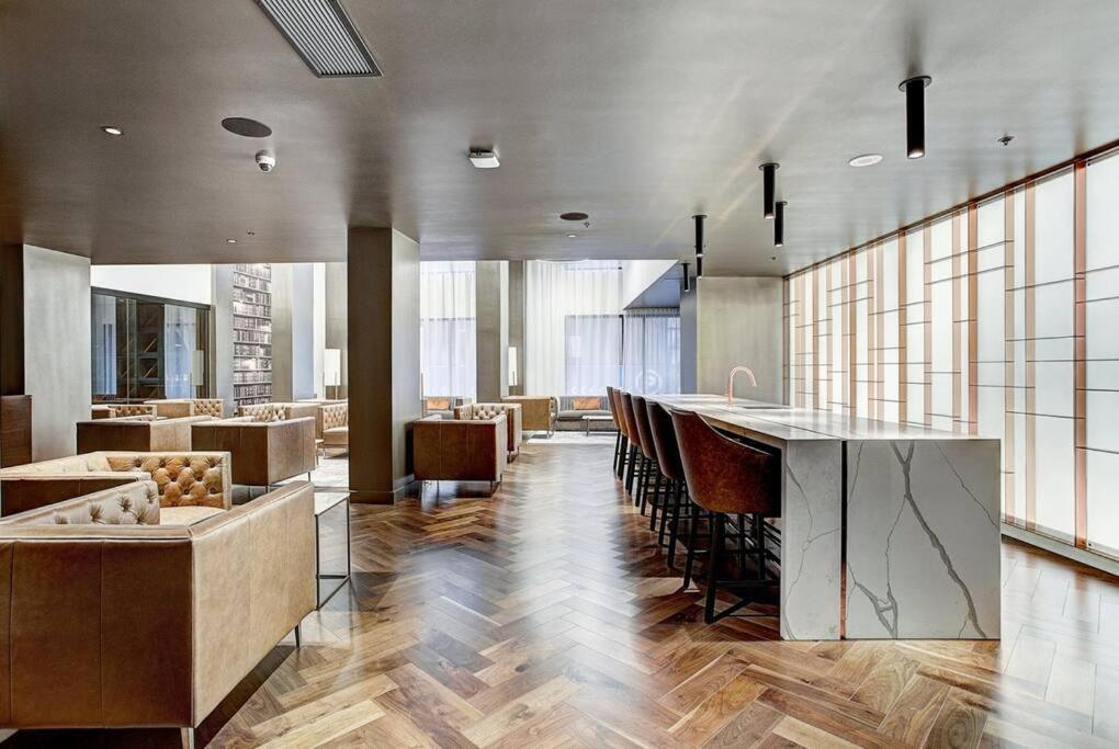 Luxury Downtown Escape Pool & Free Parking