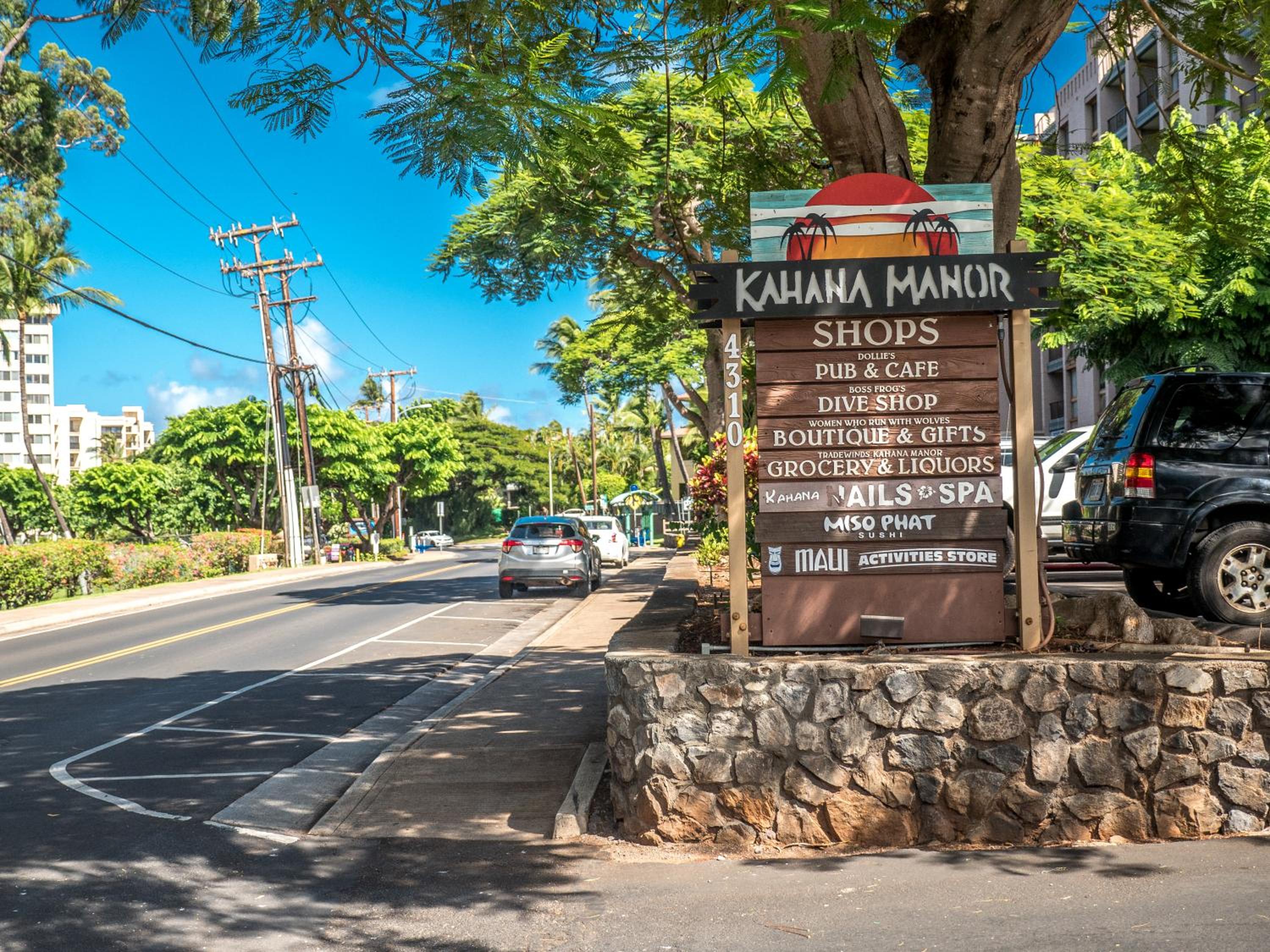 Maui Makai Condo - Completely renovated 1 bedroom 1 bath condo, just steps away from Kahana Beach view 2