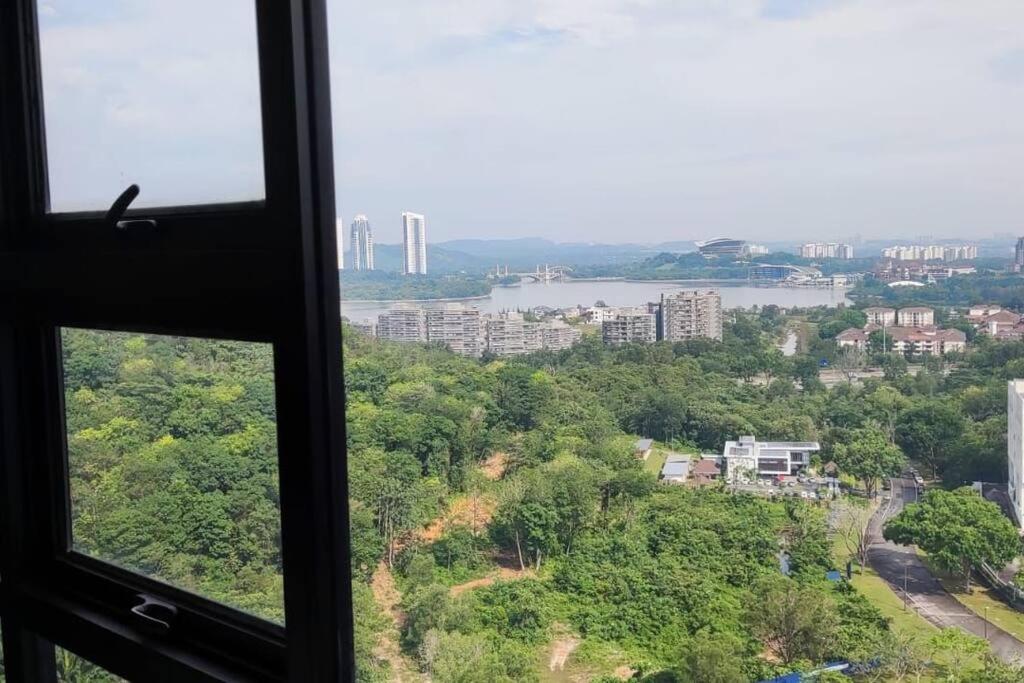 HB2109-2 Bedroom-Wifi-Netflix-Parking-SwimmingPool-Cyberjaya, 3076 photo 7