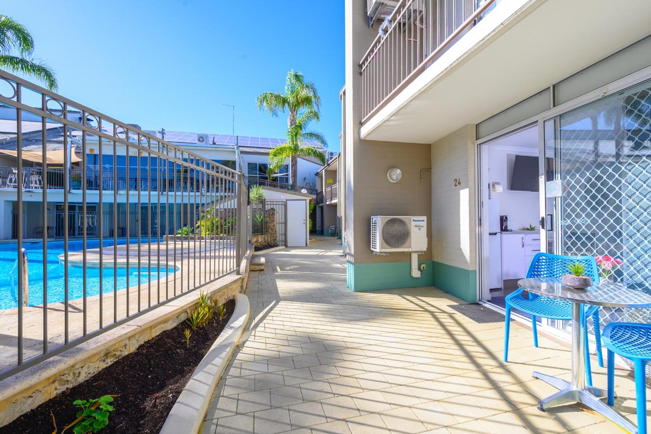 Seadream Studios at Mandurah Gate Resort