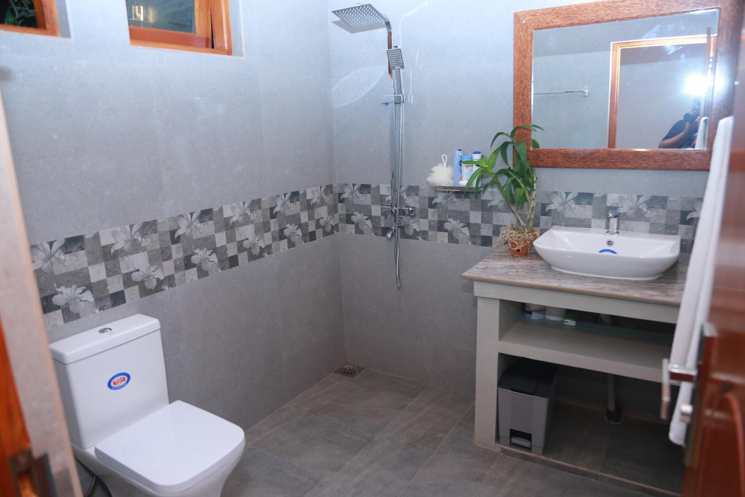 Rupa Villa