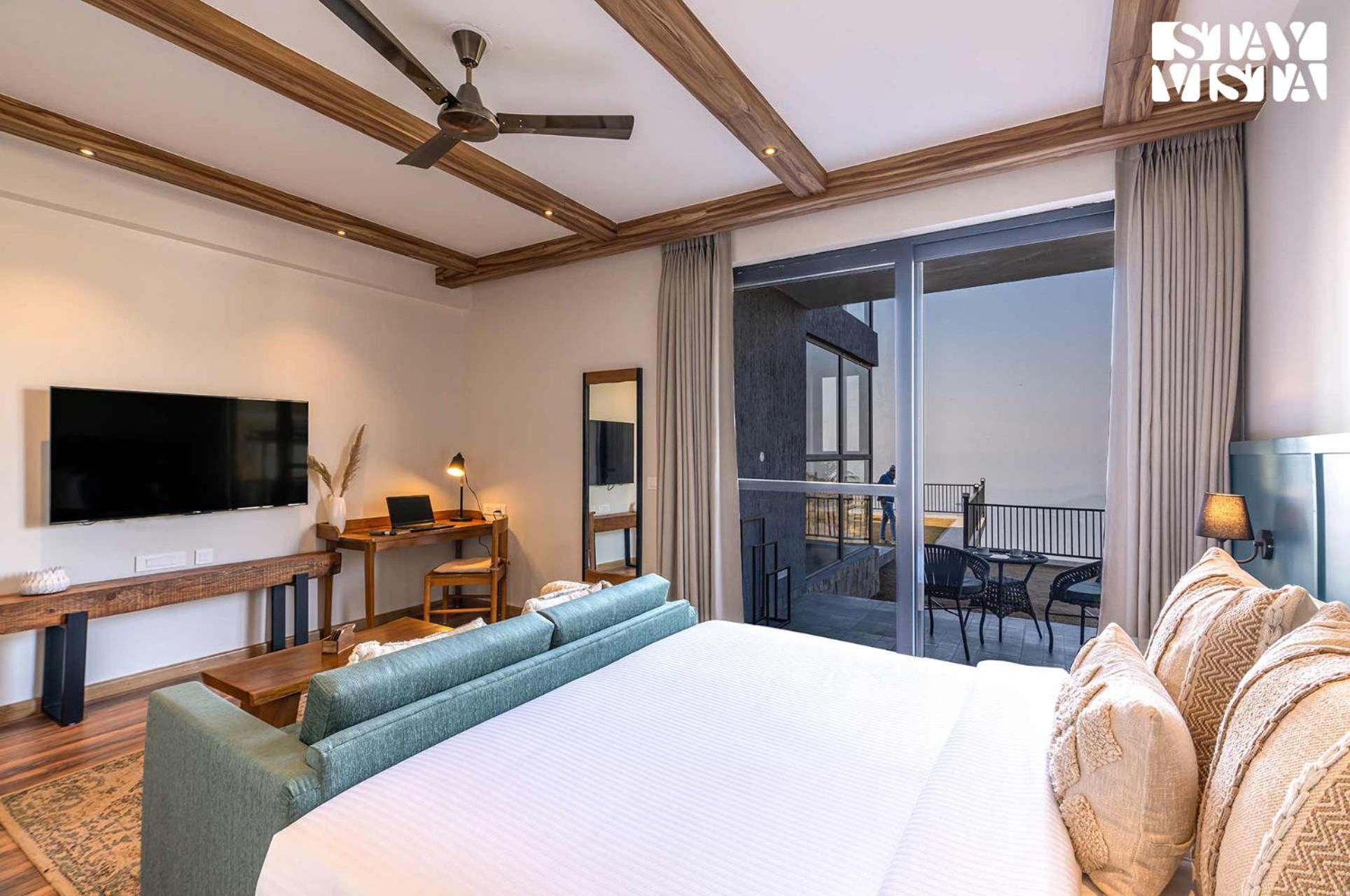 StayVista at Savara with Heated Infinity Pool and Jacuzzi